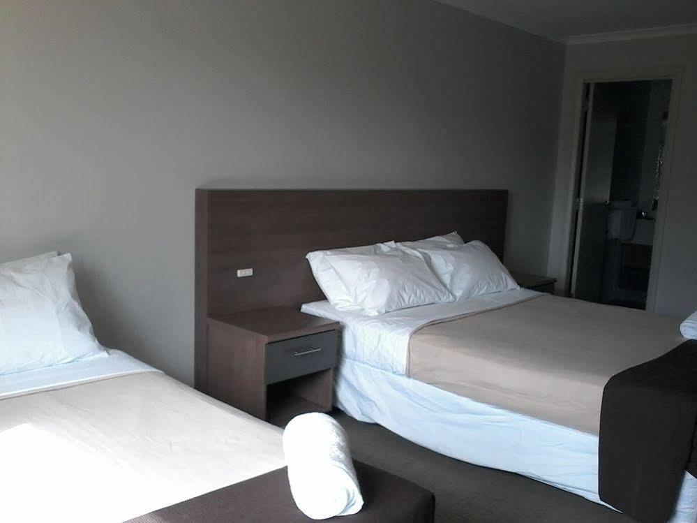 Coro Club Motel Гриффит Экстерьер фото